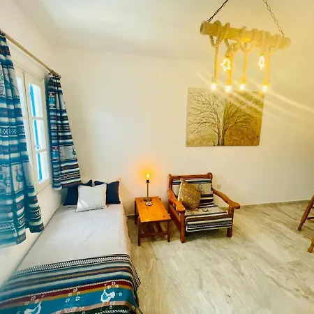 Limni No 3 Self Catering * Posidhonia (Syros)